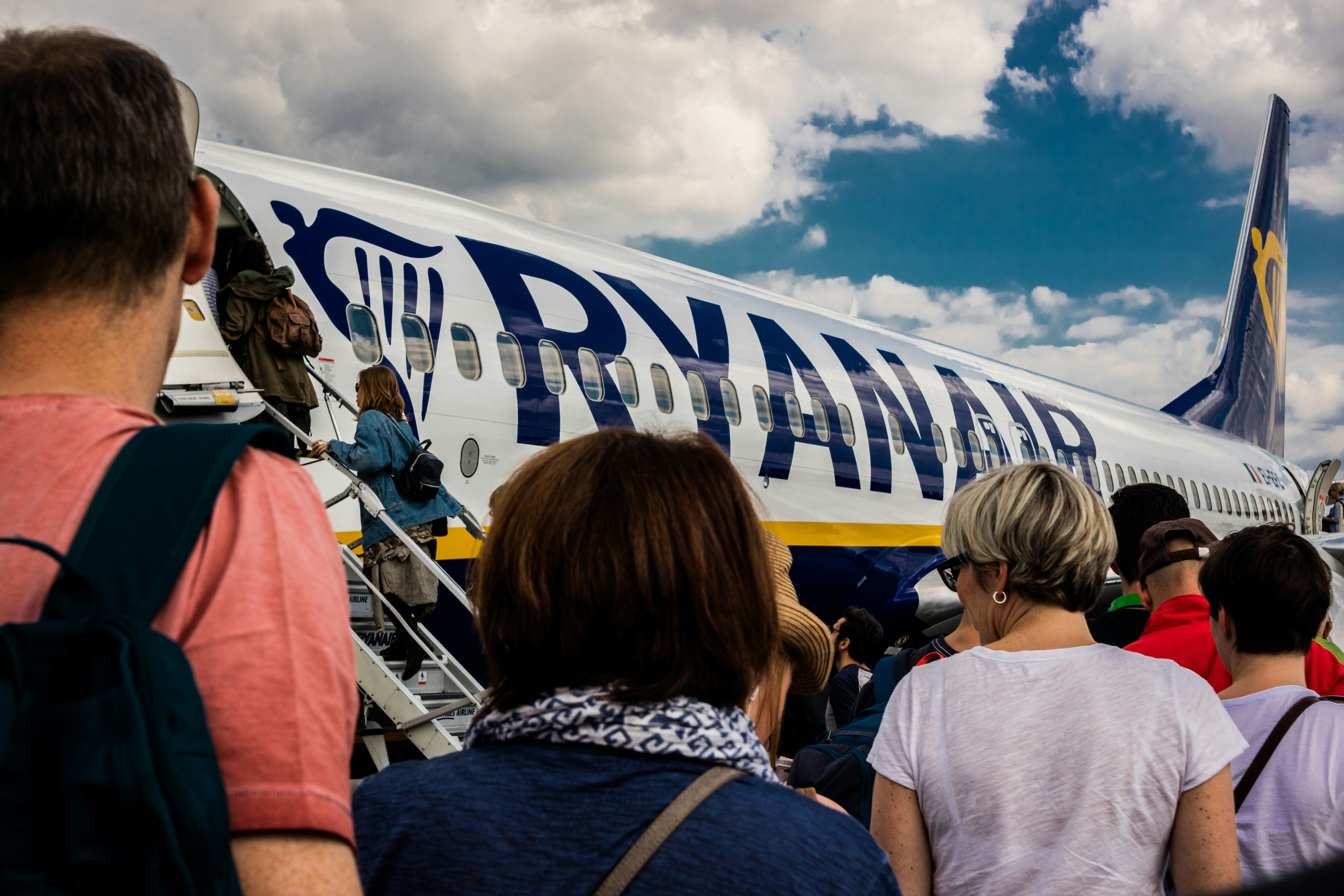 Ryanair 40×30×20 Cabin Bag: Which Bags Actually Fit (2026 Guide)